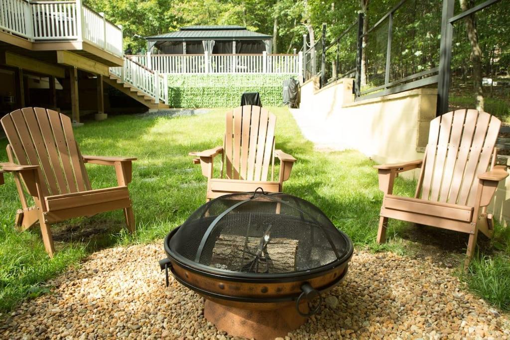 Holiday home Luxury Getaway In Woods, Jacuzzi, Hot Tub, Pool *