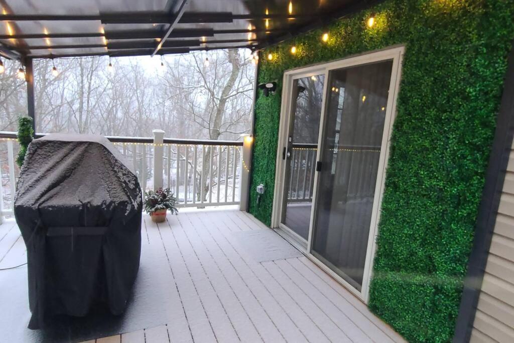 Holiday home Luxury Getaway In Woods, Jacuzzi, Hot Tub, Pool *
